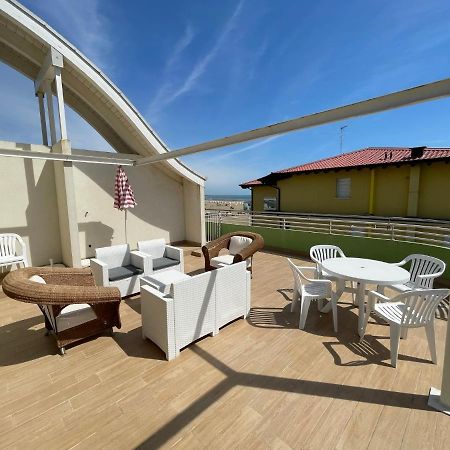 Residence Gianka - Agenzia Cocal Каорле Екстериор снимка