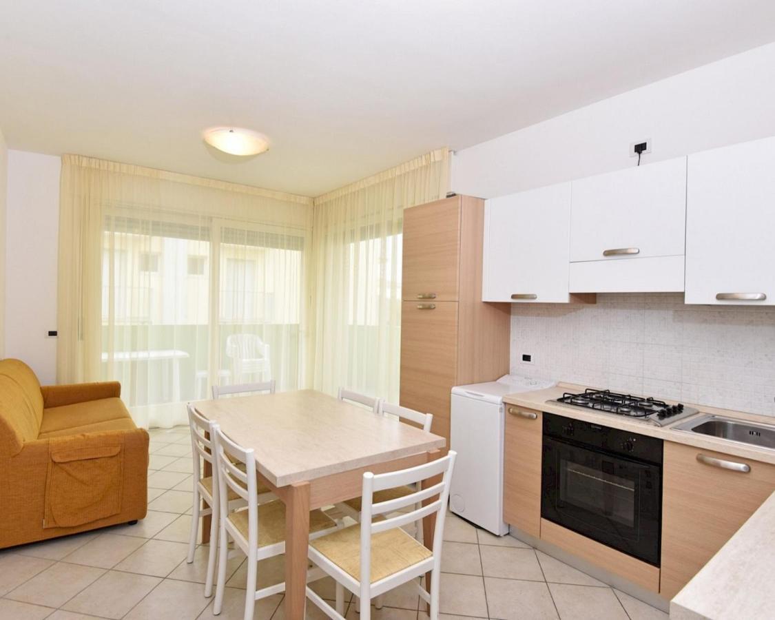 Residence Gianka - Agenzia Cocal Каорле Екстериор снимка