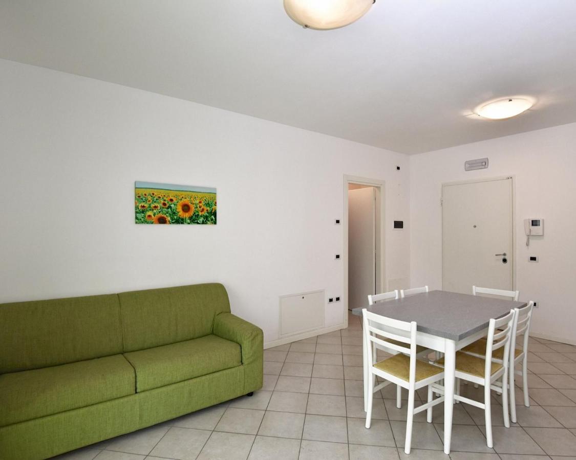 Residence Gianka - Agenzia Cocal Каорле Екстериор снимка
