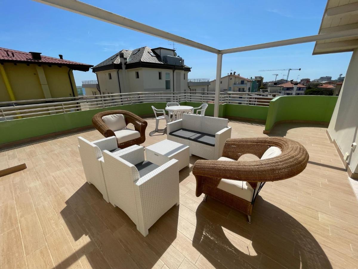 Residence Gianka - Agenzia Cocal Каорле Екстериор снимка