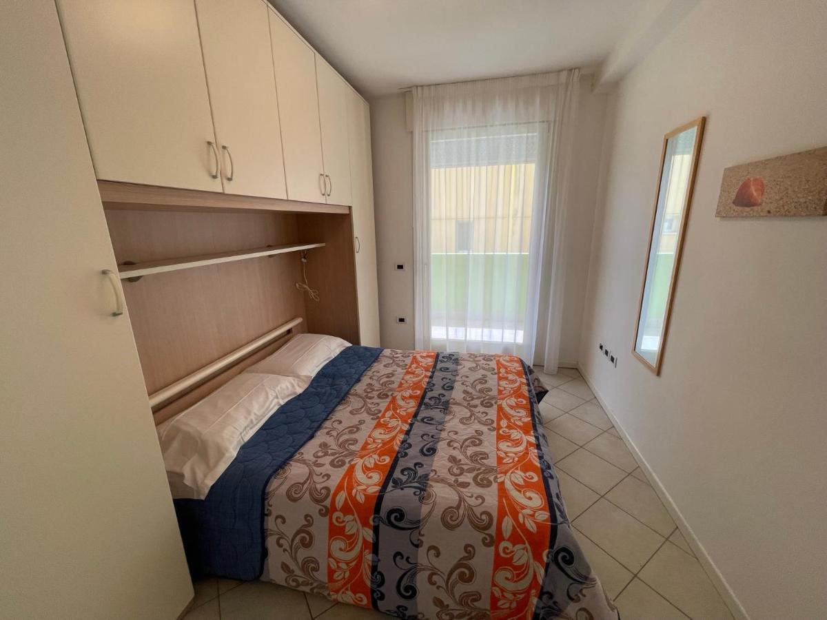 Residence Gianka - Agenzia Cocal Каорле Екстериор снимка