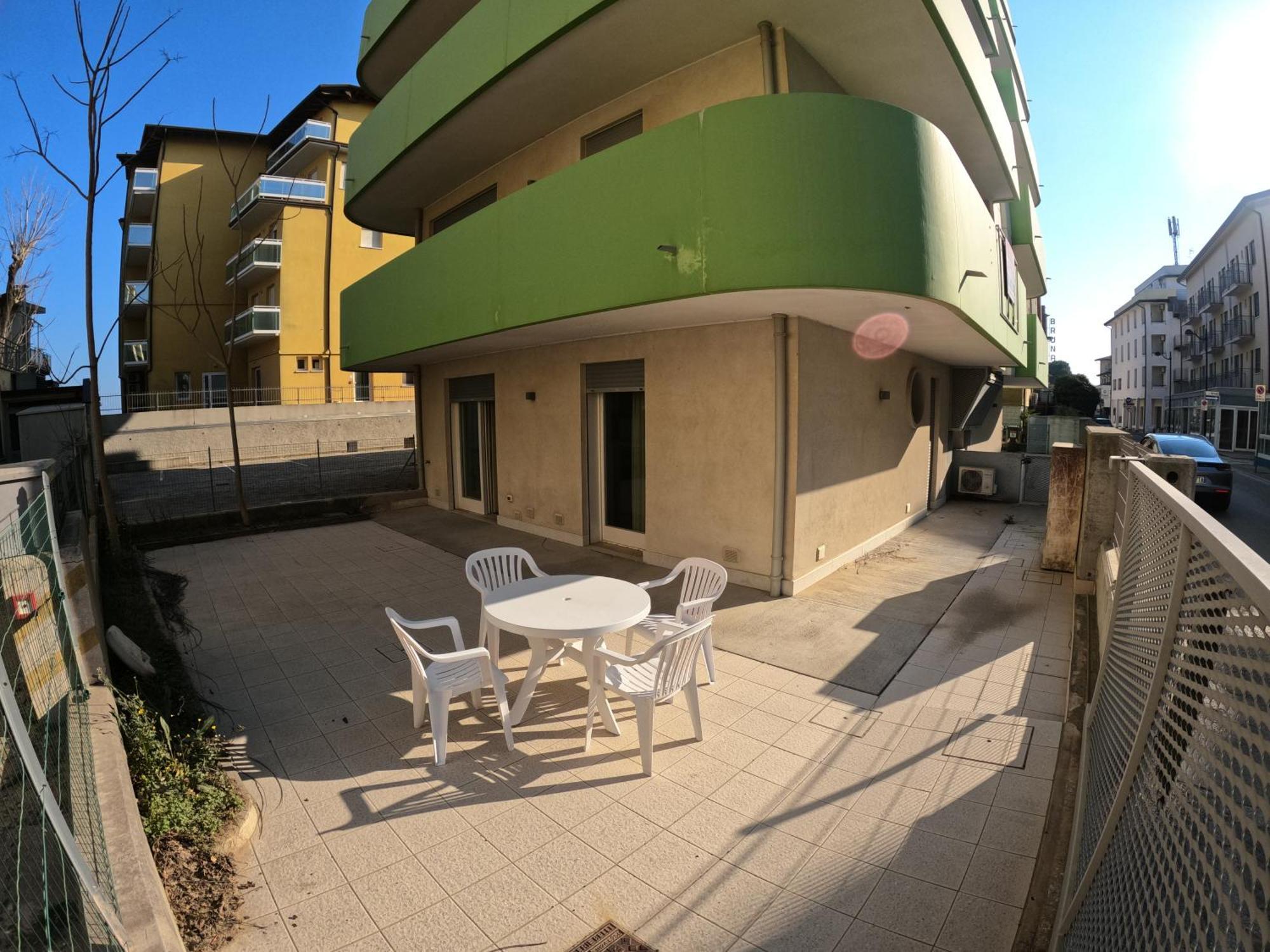 Residence Gianka - Agenzia Cocal Каорле Екстериор снимка